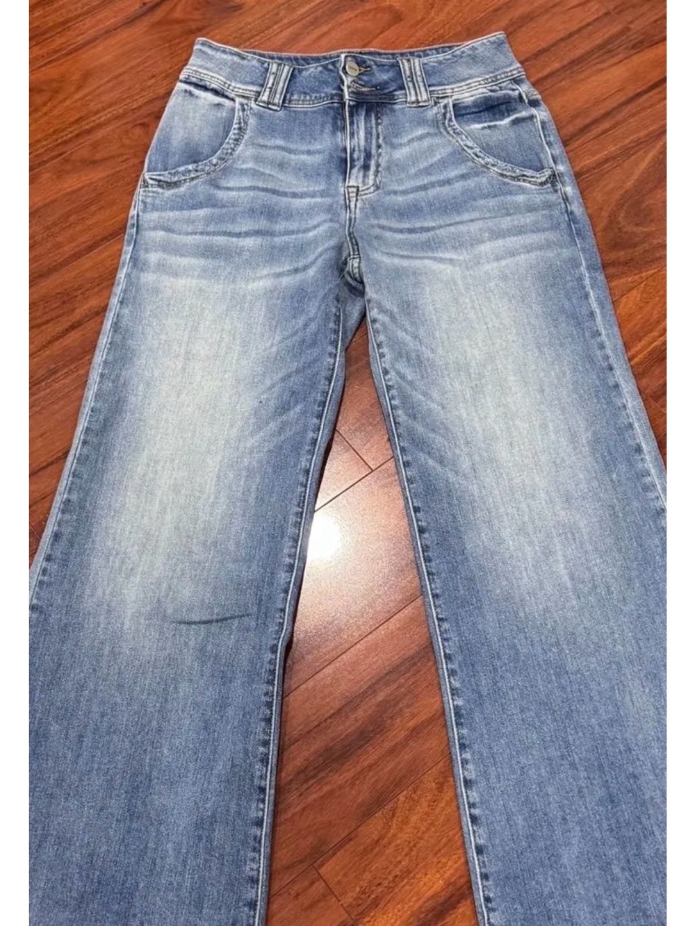 CEROS; High-Rise Light Wash Flare Jeans with Raw Hem